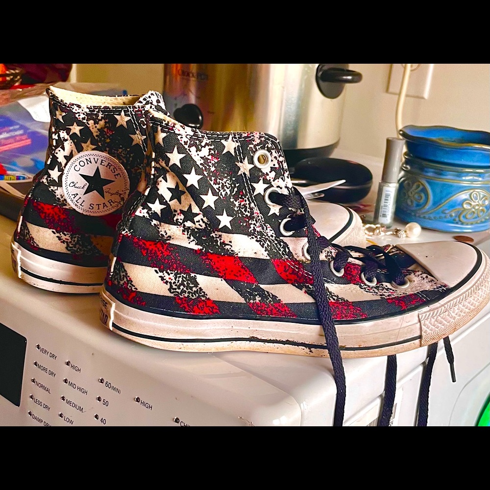 Starz & Stripz HighTop Converse